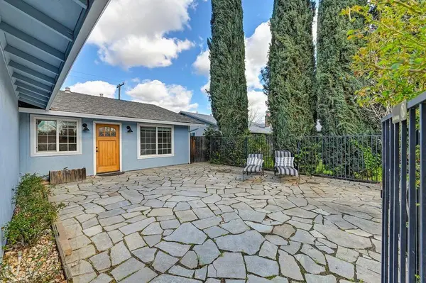 6537 Outlook DR, Citrus Heights, CA 95621