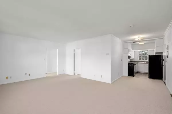 5 Lake Shore Terrace #5-3, Boston, MA 02135