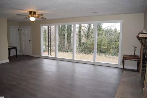 22339 Asheville Highway, Landrum, SC 29356
