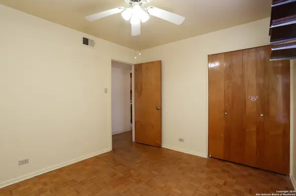 6119 WAR BONNET ST, San Antonio, TX 78238-3458