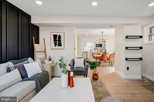 2127 SOUTHLAND RD, Baltimore, MD 21207