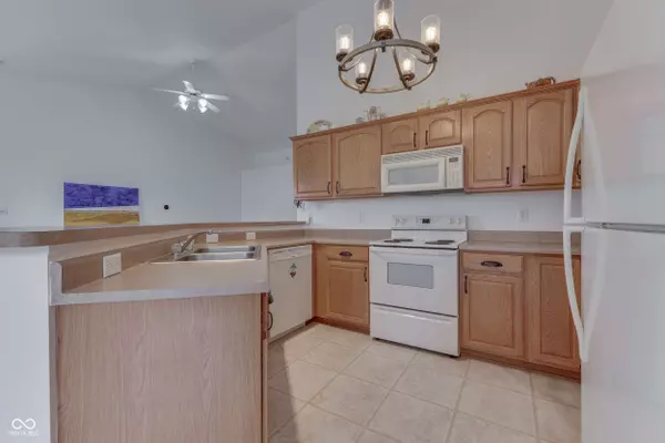 1488 Hamilton DR, Greenwood, IN 46143