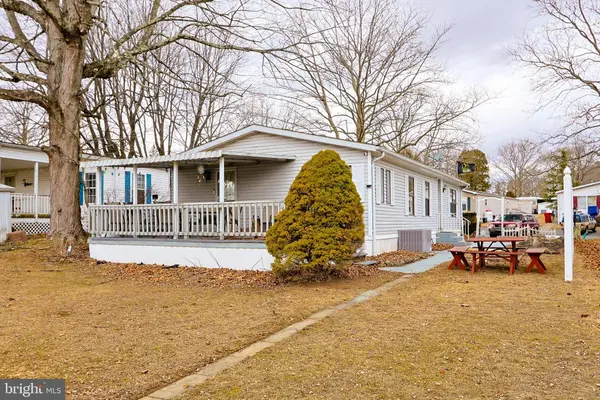 5 SPRUCE CT, Bath, PA 18014