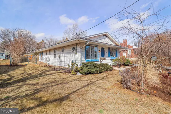 304 W MAPLEWOOD AVE, Mechanicsburg, PA 17055