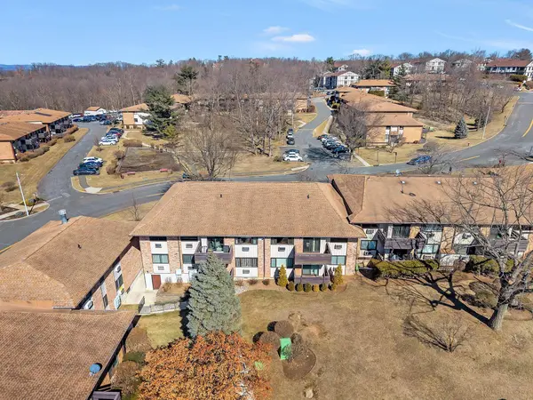 182 Sierra Vista LN, Valley Cottage, NY 10989