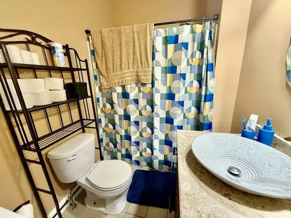 35 Arlington St #2, Haverhill, MA 01830