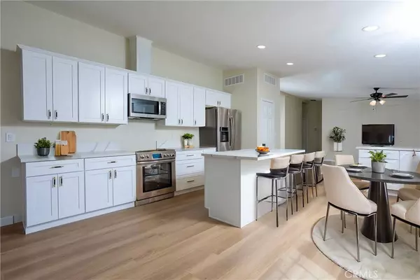 31670 Juniper Flats RD, Homeland, CA 92548