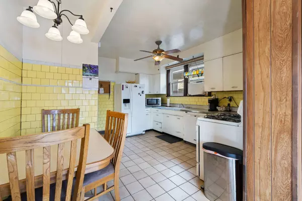 2715 N 76th Court, Elmwood Park, IL 60707