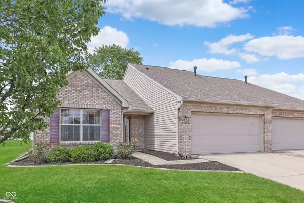 1488 Hamilton DR, Greenwood, IN 46143