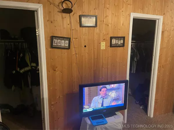 1803 Silo RD, Durant, OK 74701