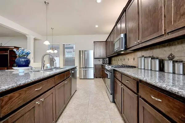 8425 Snow Goose Way, Fort Worth, TX 76118