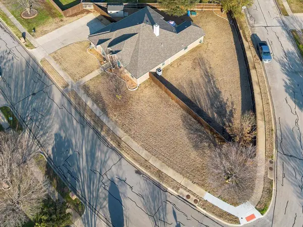 1400 Carrigan Lane, Denton, TX 76207