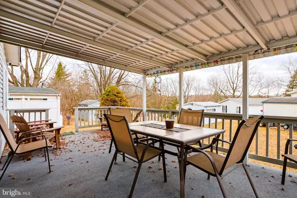 5 SPRUCE CT, Bath, PA 18014