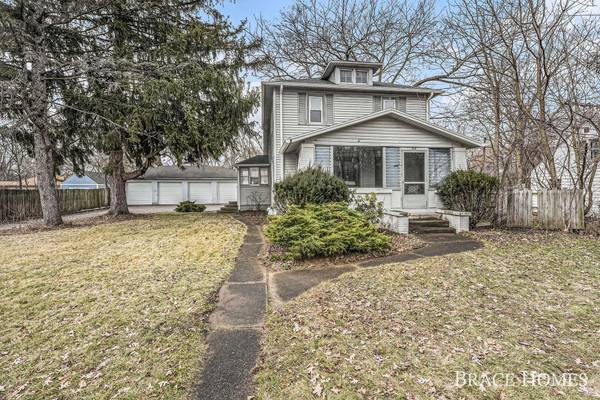 2421 Miller NW Avenue, Grand Rapids, MI 49544