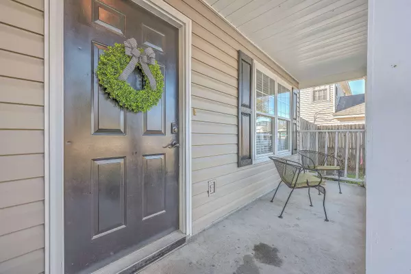 2755 Lacy St, North Charleston, SC 29406