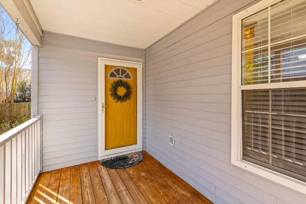 1236 Lakefront Dr, Charleston, SC 29412