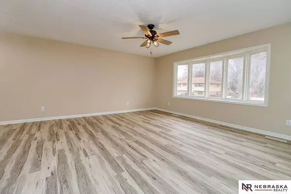 5151 Boeckner Avenue, Lincoln, NE 68516