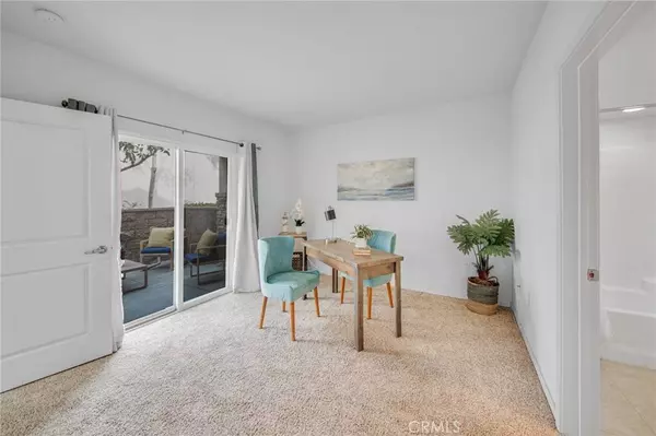 15621 Odyssey DR #41, Granada Hills, CA 91344