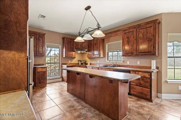 370 Taylor Cemetery Road, Wiggins, MS 39577