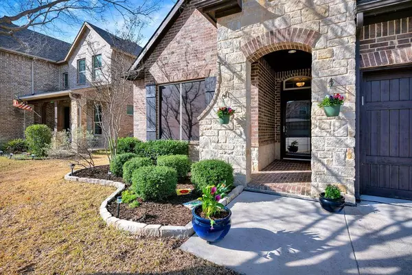 8425 Snow Goose Way, Fort Worth, TX 76118