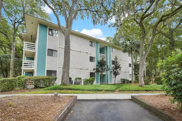 45 Folly Field RD #16F, Hilton Head Island, SC 29928