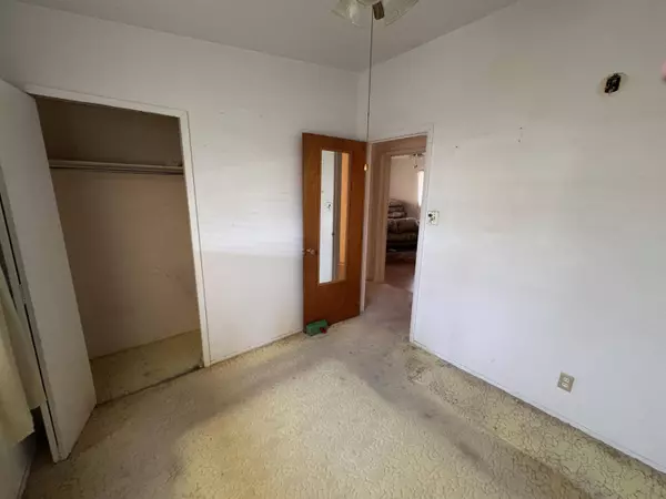 1006 Ridgecrest DR, Alamogordo, NM 88310