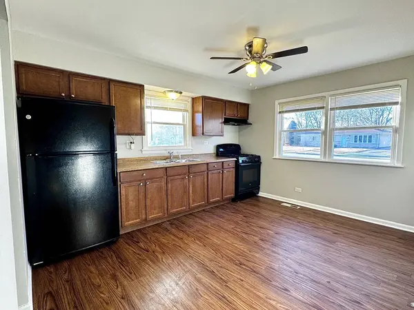 576 Shelly Lane, Chicago Heights, IL 60411