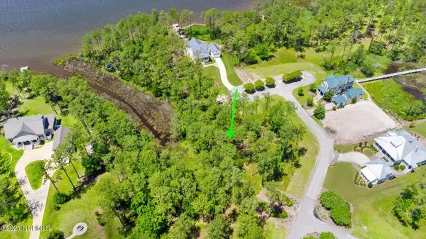 177 Oyster Point RD, Oriental, NC 28571