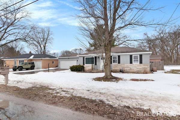 743 66th SE Street, Grand Rapids, MI 49548