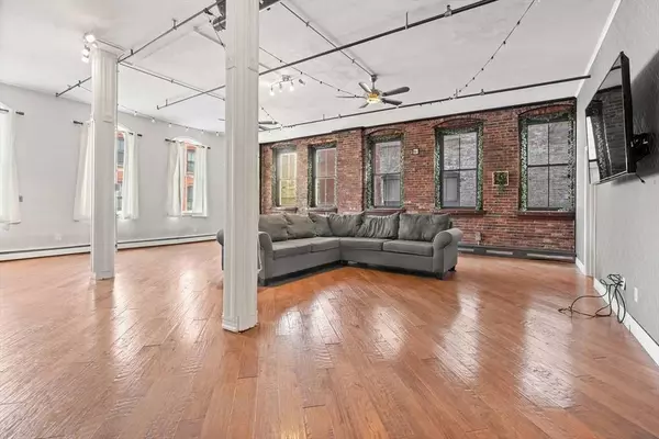 46-52 Washington St #201, Haverhill, MA 01832