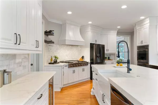 118 Fairway Overlook DR, Acworth, GA 30101