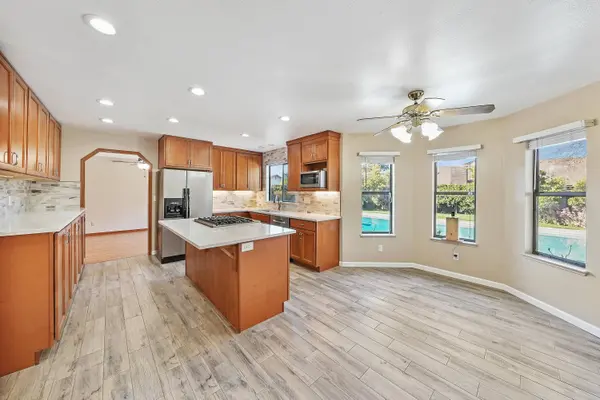 5314 W Cambridge Avenue, Visalia, CA 93277