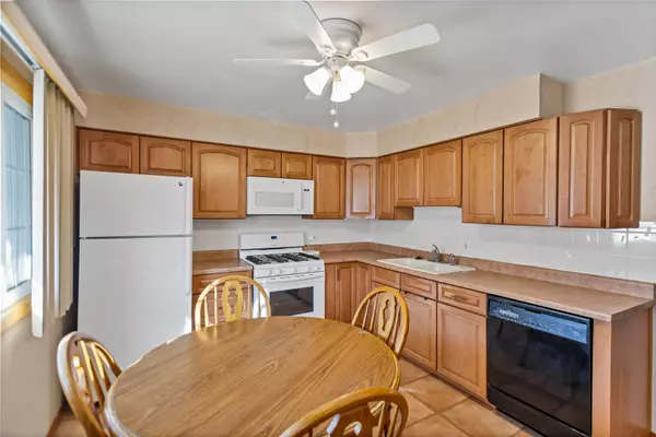 9813 Soreng AVE, Schiller Park, IL 60176