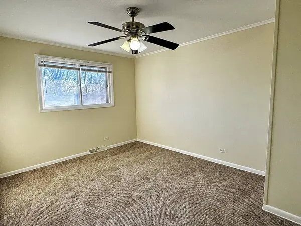 19904 Crescent Avenue, Lynwood, IL 60411