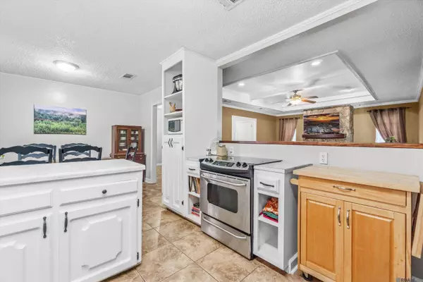 7719 Director Dr, Baton Rouge, LA 70817