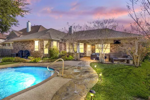 1710 Lake Grayson DR, Katy, TX 77494