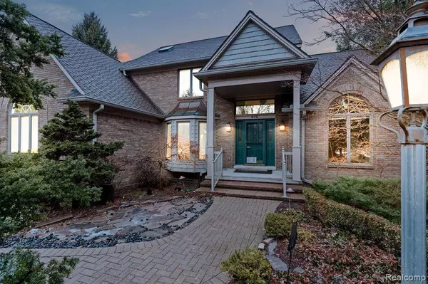 876 Andover Drive, Northville, MI 48167