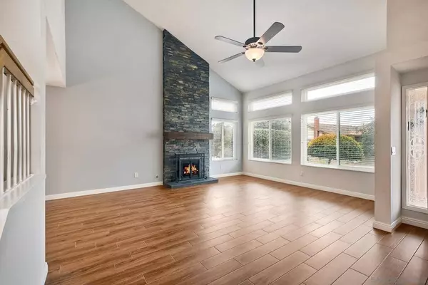 14741 Oakline Rd, Poway, CA 92064