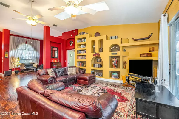 2022 Blue Ridge AVE, Melbourne, FL 32935