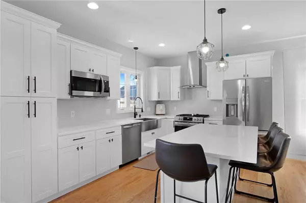 392 Louise ST, Woonsocket, RI 02895