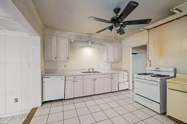 123 Sherwood BLVD, Beaufort, NC 28516