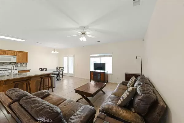 1020 Oak CT, Fowler, CA 93625