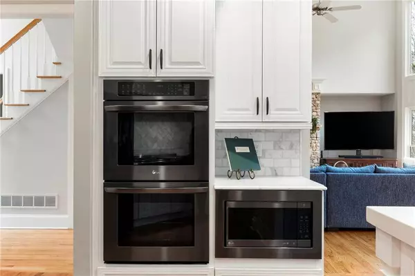 118 Fairway Overlook DR, Acworth, GA 30101