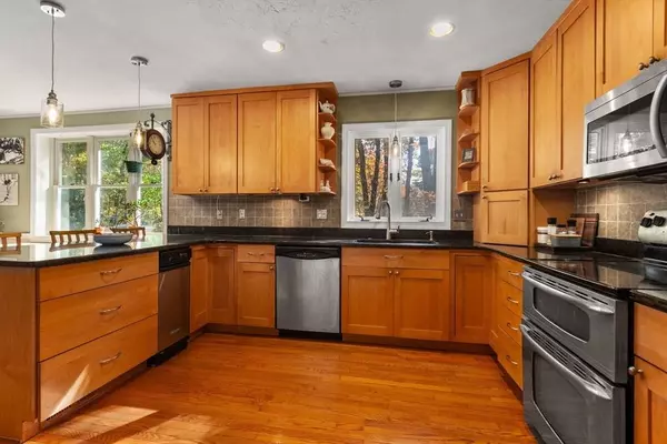 3 Richard Rd, Hopedale, MA 01747