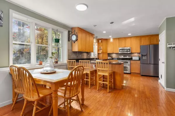 3 Richard Rd, Hopedale, MA 01747