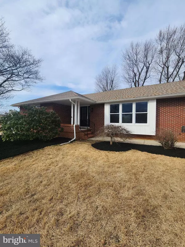 7 MAPLE RD, Eastampton, NJ 08060