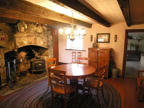 600 W Henry St, Linden City, NJ 07036