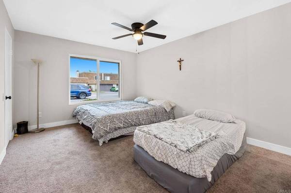 222 Holiday WAY, Oceanside, CA 92057