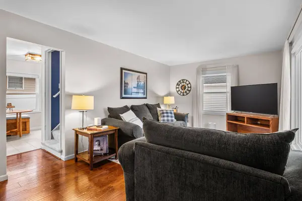 7224 W 16th ST, Saint Louis Park, MN 55426