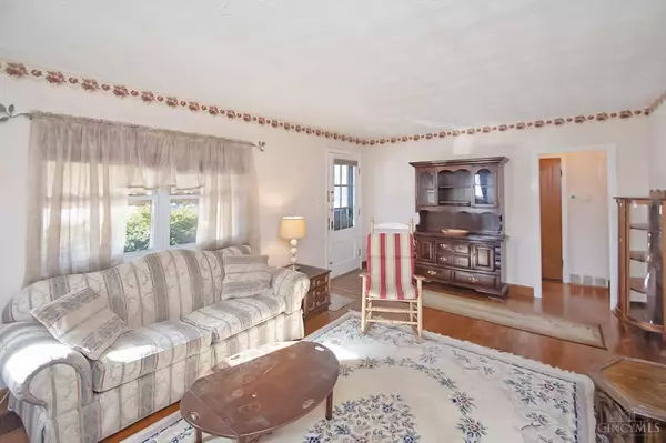 3976 School Section Rd, Cheviot, OH 45211